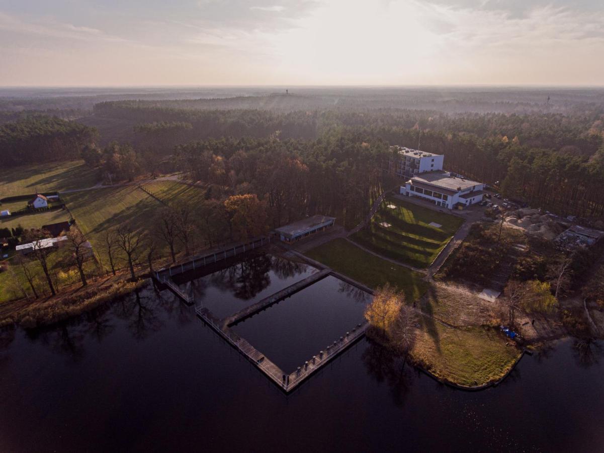 Oblacka Przystan Hotel Lubliniec Bagian luar foto